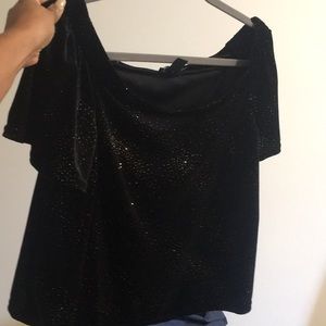 Festive off the shoulder velvet top!